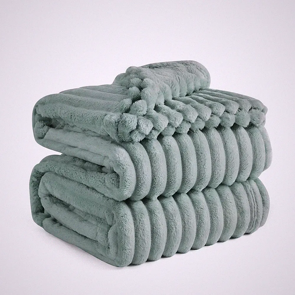 Bedsure Twin/Twin XL Plush Blanket Green