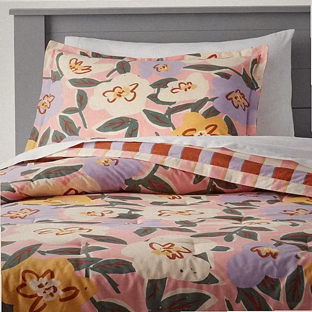 Twin Flower/Plaid Reversible Kids' Comforter Set - Pillowfort